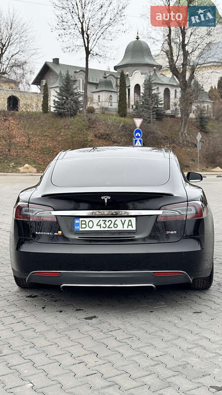 Ліфтбек Tesla Model S 2014 в Зборові