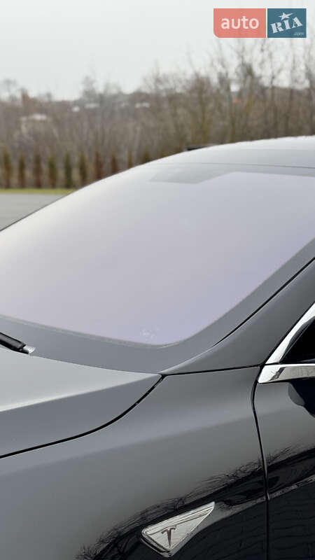 Ліфтбек Tesla Model S 2014 в Зборові
