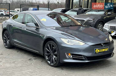 Лифтбек Tesla Model S 2012 в 