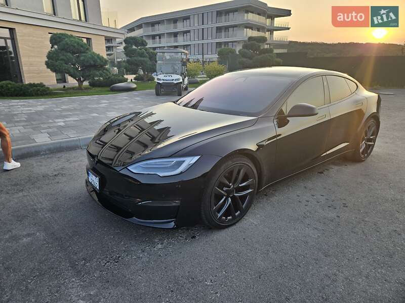 Лифтбек Tesla Model S 2021 в Киеве