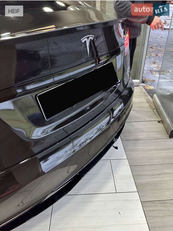 Лифтбек Tesla Model S 2022 в Одессе