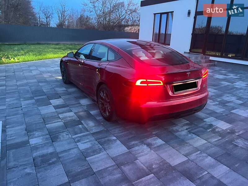 Лифтбек Tesla Model S 2022 в Одессе