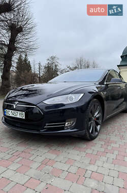 Лифтбек Tesla Model S 2015 в Золочеве