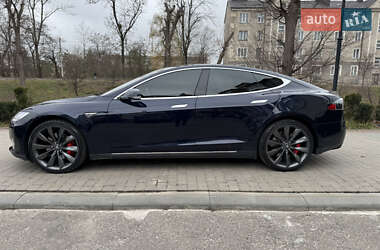 Лифтбек Tesla Model S 2015 в Золочеве