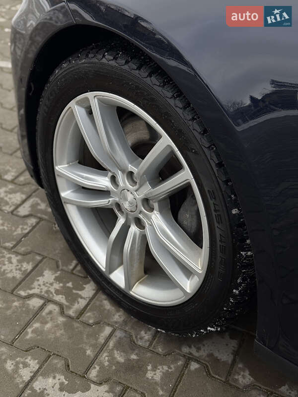 Лифтбек Tesla Model S 2015 в Ровно фото 25 Лифтбек Tesla Model S 2015 в Ровно