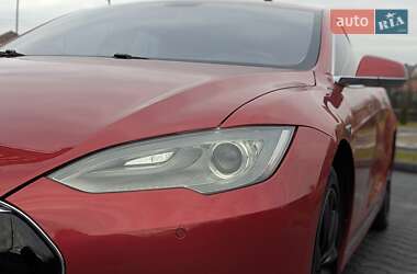 Лифтбек Tesla Model S 2014 в Хмельницком