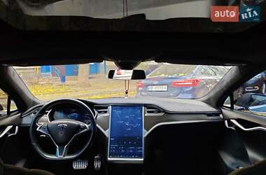 Ліфтбек Tesla Model S 2015 в Харкові