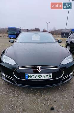 Лифтбек Tesla Model S 2013 в 