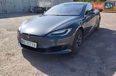 Лифтбек Tesla Model S 2016 в Николаеве