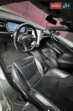 Ліфтбек Tesla Model S 2016 в Полтаві