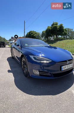 Лифтбек Tesla Model S 2017 в Житомире