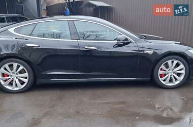 Лифтбек Tesla Model S 2014 в 