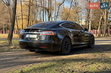 Лифтбек Tesla Model S 2021 в Кривом Роге