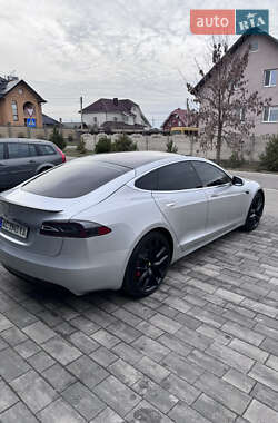 Лифтбек Tesla Model S 2018 в Луцке