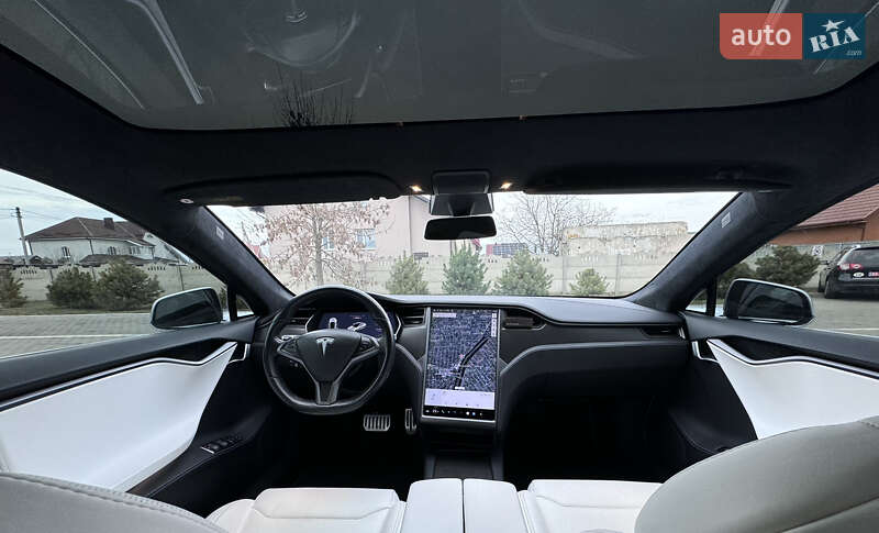 Ліфтбек Tesla Model S 2018 в Луцьку