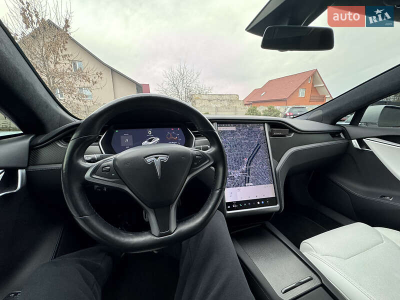Ліфтбек Tesla Model S 2018 в Луцьку