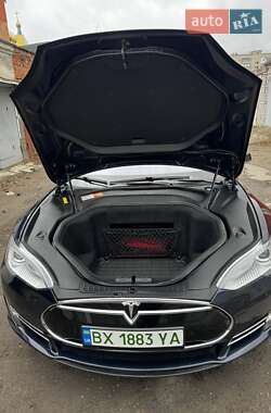 Лифтбек Tesla Model S 2013 в Хмельницком