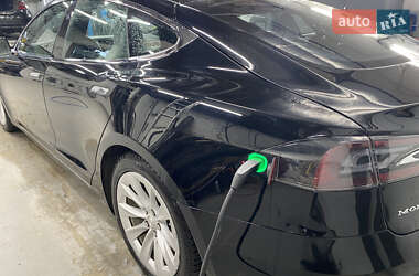 Ліфтбек Tesla Model S 2017 в 