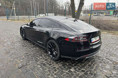 Лифтбек Tesla Model S 2014 в Киеве