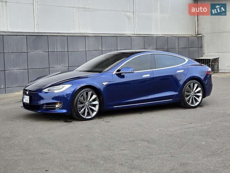 Лифтбек Tesla Model S 2016 в Одессе