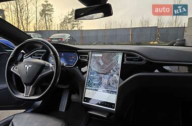 Лифтбек Tesla Model S 2016 в 