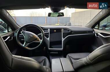 Лифтбек Tesla Model S 2016 в 