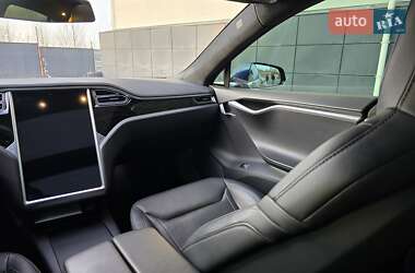 Лифтбек Tesla Model S 2016 в 