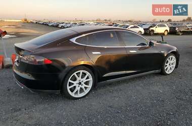 Ліфтбек Tesla Model S 2015 в 