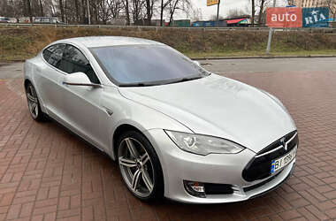 Лифтбек Tesla Model S 2014 в Полтаве