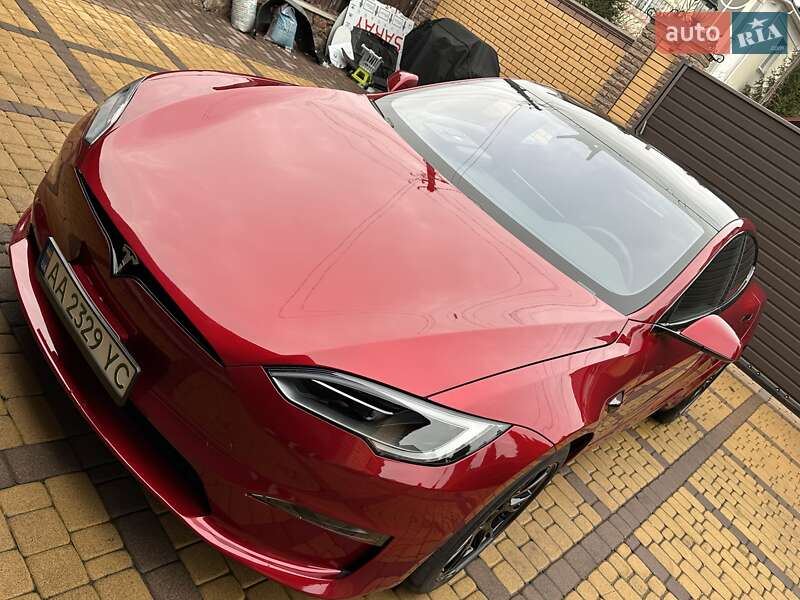 Лифтбек Tesla Model S 2024 в Киеве