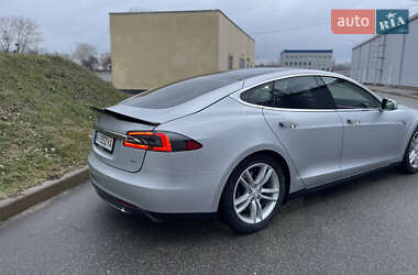 Ліфтбек Tesla Model S 2013 в Києві