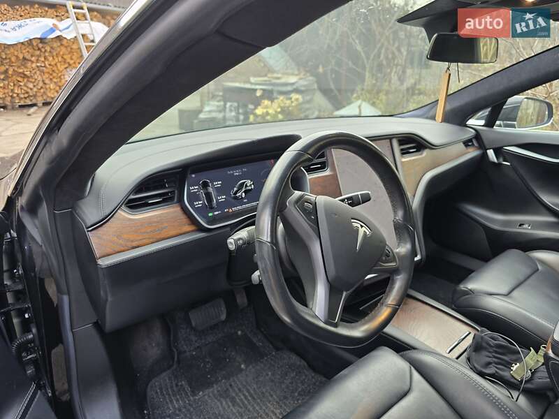 Лифтбек Tesla Model S 2018 в Луцке