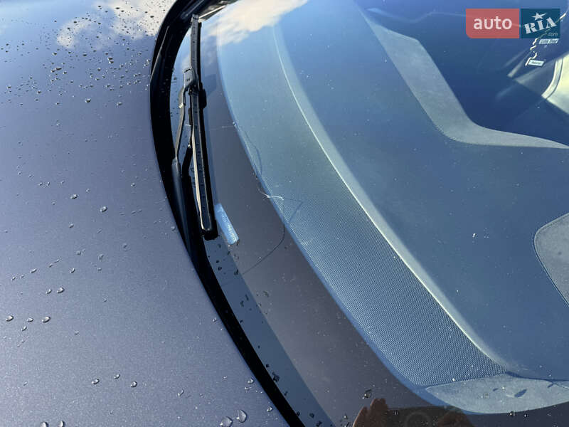 Лифтбек Tesla Model S 2016 в Киеве