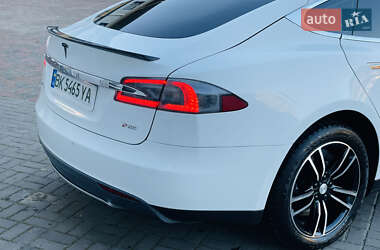 Лифтбек Tesla Model S 2014 в Ровно