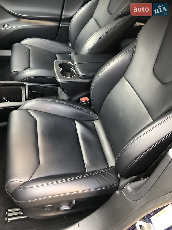 Лифтбек Tesla Model S 2018 в Одессе