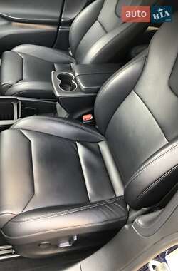 Лифтбек Tesla Model S 2018 в 