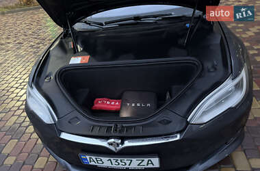 Лифтбек Tesla Model S 2016 в 