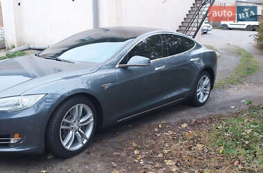 Лифтбек Tesla Model S 2014 в Калиновке