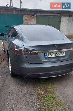 Лифтбек Tesla Model S 2014 в Калиновке