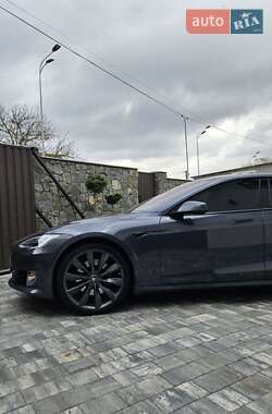 Ліфтбек Tesla Model S 2016 в Вінниці