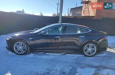 Лифтбек Tesla Model S 2015 в Тернополе