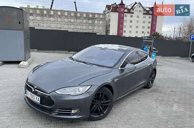 Ліфтбек Tesla Model S 2014 в Києві