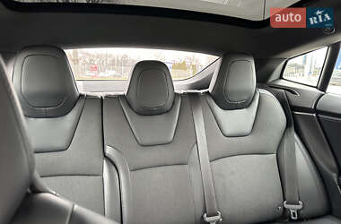 Лифтбек Tesla Model S 2018 в 