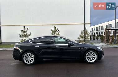 Лифтбек Tesla Model S 2018 в 