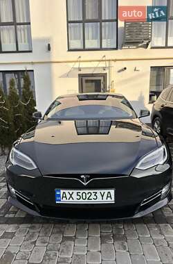 Лифтбек Tesla Model S 2018 в 