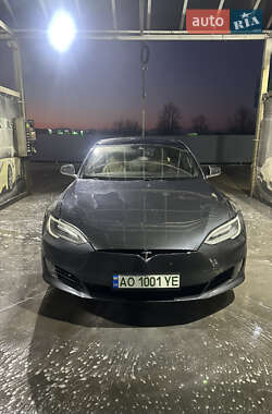 Ліфтбек Tesla Model S 2016 в Тячеві