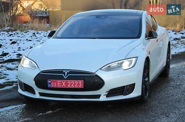 Лифтбек Tesla Model S 2016 в Львове