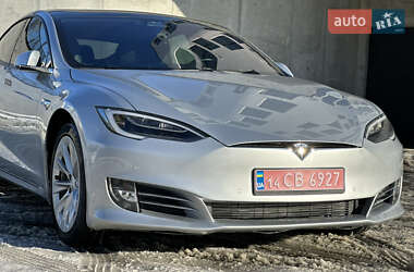Лифтбек Tesla Model S 2017 в 