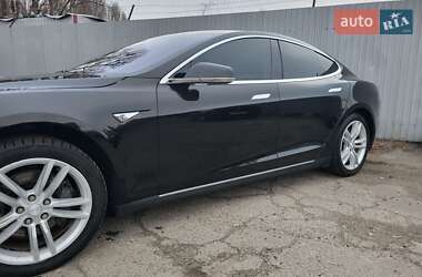 Ліфтбек Tesla Model S 2013 в Києві