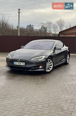 Лифтбек Tesla Model S 2016 в Красилове